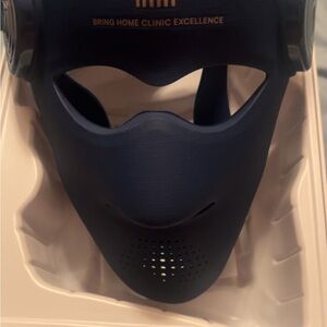 Home Clinic Excellence Navy Blue LED Therapy Mask -